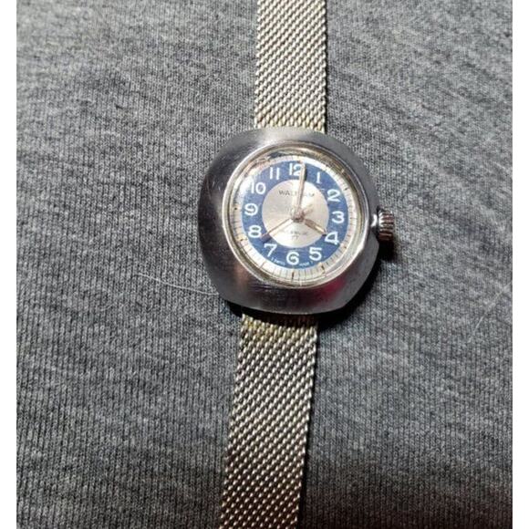 Waltham Swiss Made Stainless Steel Ladies Watch Inca Bloc 17 Wind Up - Working main image 8